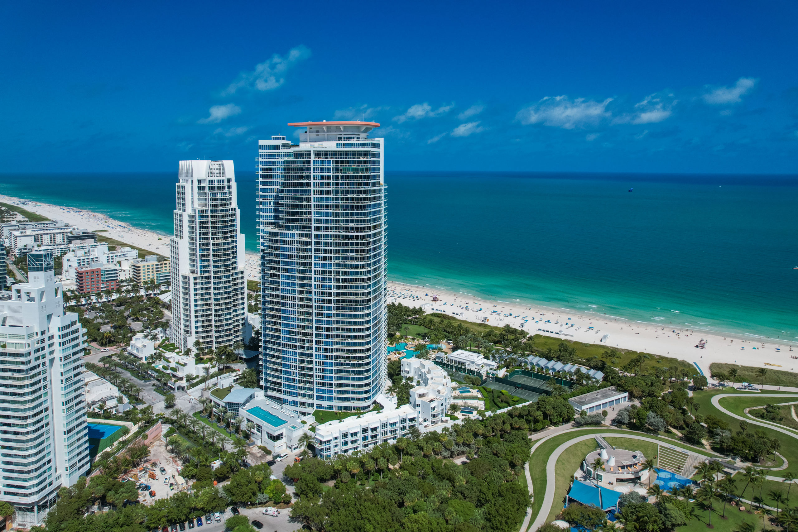 Continuum on South Beach - The Best Townhouses DSG