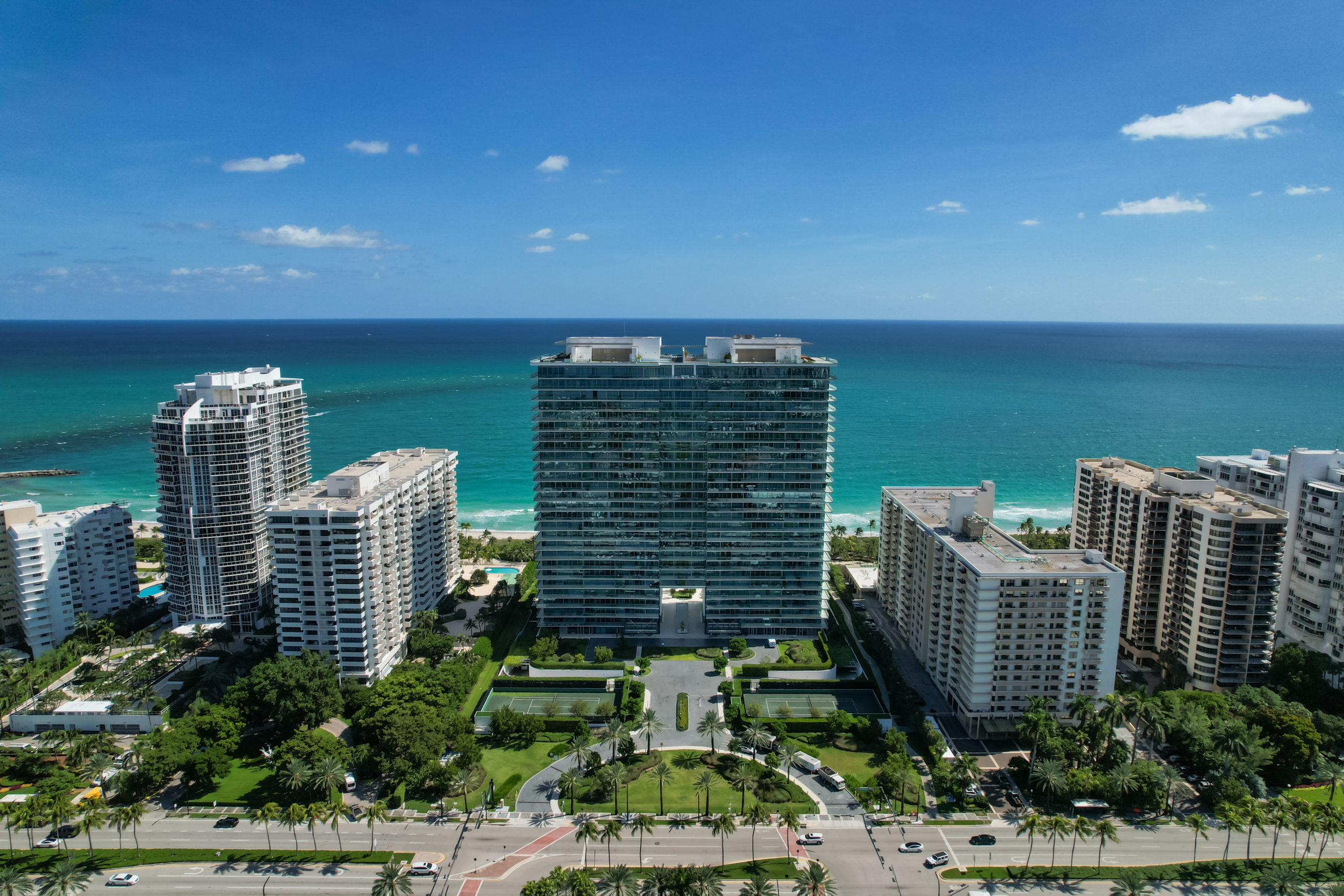 Continuum South Beach is One of The Best Miami Beach Condos for Tax Refugees
